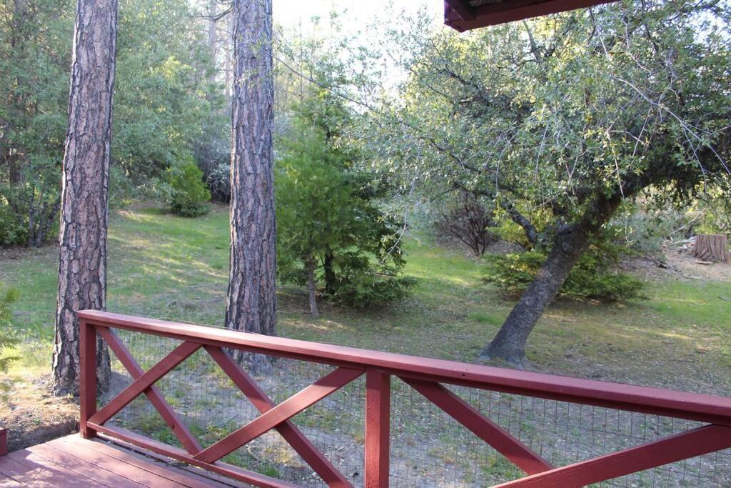 Rustic Chapparal Cabin At Bass Lake Heights Villa Oakhurst Buitenkant foto